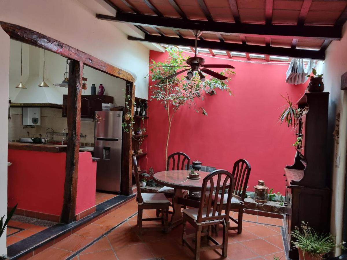 Hostal Las Rosas Salta Eksteriør bilde